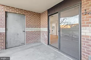 8340 Greensboro Dr, McLean, VA 22102 - Photo 11