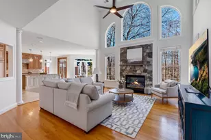 3684 Waples Crest Ct, Oakton, VA 22124 - Photo 17