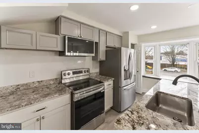 8213 Roxbury Drive, Alexandria, VA 22309 - Photo 19