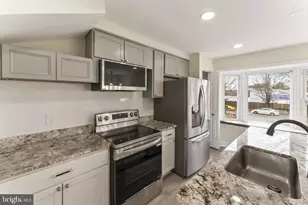 8213 Roxbury Dr, Alexandria, VA 22309 - Photo 19