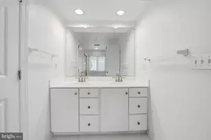 1806 Brentridge St, Vienna, VA 22182 - Photo 21