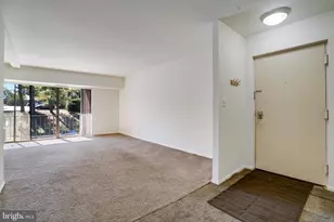 7904 Inverton Rd, Annandale, VA 22003 - Photo 9