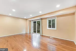 7432 Larne Ln, Lorton, VA 22079 - Photo 3