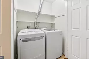 1273 Lamplighter Way, Reston, VA 20194 - Photo 21