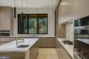 7103 Westbury Rd, McLean, VA 22101 - Photo 29