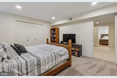 8514 Oak Chase Circle, Fairfax Station, VA 22039 - Photo 41