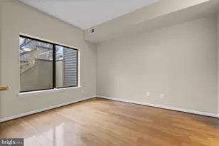 11292 Harbor Ct, Reston, VA 20191 - Photo 21