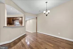 11292 Harbor Ct, Reston, VA 20191 - Photo 9