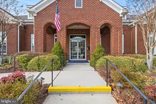 8909 Yellow Daisy Pl, Lorton, VA 22079 - Photo 29