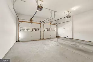 8909 Yellow Daisy Pl, Lorton, VA 22079 - Photo 29