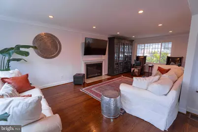 308 Old Courthouse Road NE, Vienna, VA 22180 - Photo 1