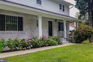 308 Old Court House Rd NE, Vienna, VA 22180 - Photo 29