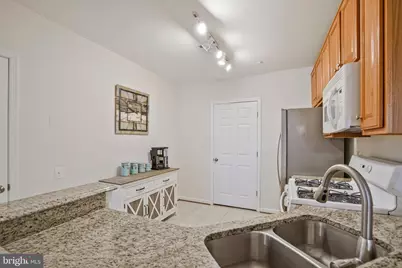 5950 Kimberly Anne Way #101, Alexandria, VA 22310 - Photo 9