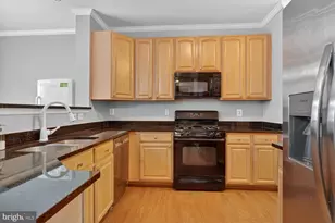 7749 Milford Haven Dr, Lorton, VA 22079 - Photo 11