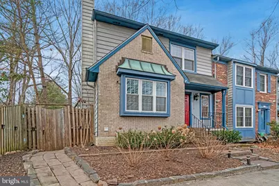 5918 Roberts Common Court, Burke, VA 22015 - Photo 3