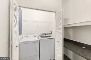 2791 Centerboro Dr, Vienna, VA 22181 - Photo 17