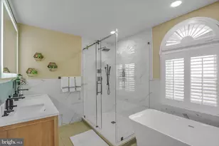 14514 Flag Staff Ct, Centreville, VA 20121 - Photo 35