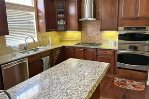 9908 E Hill Dr, Lorton, VA 22079 - Photo 5