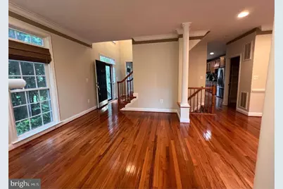 [Address not provided], Oakton, VA 22124 - Photo 5