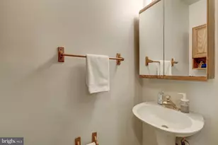 14431 St Germain Dr, Centreville, VA 20121 - Photo 13