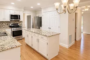 7917 Donegal Ln, Springfield, VA 22153 - Photo 11