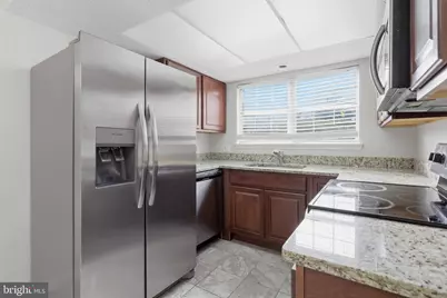 3902 Golf Tee Court #101, Fairfax, VA 22033 - Photo 9