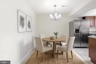 3902 Golf Tee Ct, Fairfax, VA 22033 - Photo 3