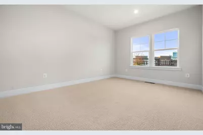 7505 Magarity Road, Falls Church, VA 22043 - Photo 41