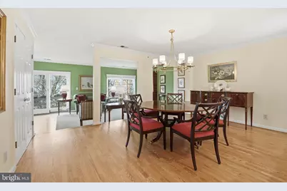 207 Locust Street SE, Vienna, VA 22180 - Photo 13