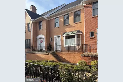 207 Locust Street SE, Vienna, VA 22180 - Photo 1