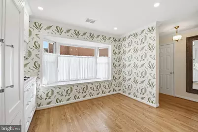 207 Locust Street SE, Vienna, VA 22180 - Photo 9