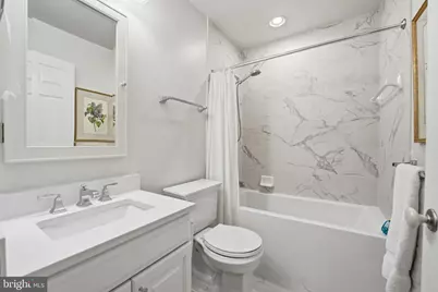 207 Locust Street SE, Vienna, VA 22180 - Photo 25