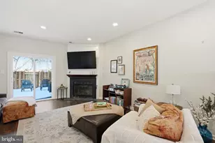 2114 Whisperwood Glen Ln, Reston, VA 20191 - Photo 5