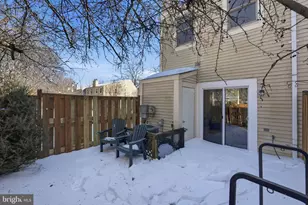 2114 Whisperwood Glen Ln, Reston, VA 20191 - Photo 31