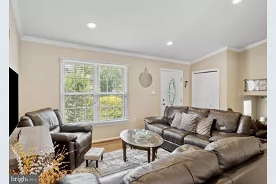 13515 King Charles Drive, Chantilly, VA 20151 - Photo 3