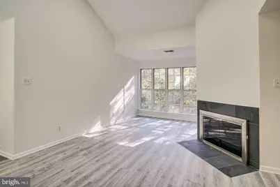 3803 Green Ridge Court #302, Fairfax, VA 22033 - Photo 3