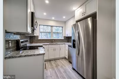 3803 Green Ridge Court #302, Fairfax, VA 22033 - Photo 7