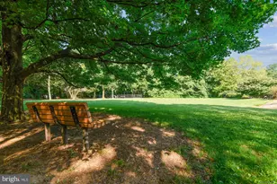 1963 Villaridge Dr, Reston, VA 20191 - Photo 39