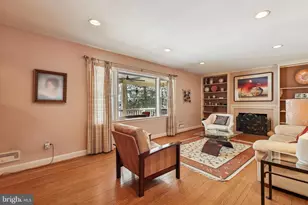 3180 Holmes Run Rd, Falls Church, VA 22042 - Photo 11