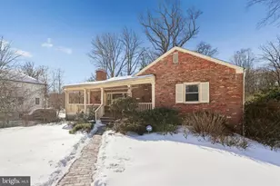 3180 Holmes Run Rd, Falls Church, VA 22042 - Photo 3