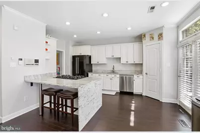 8176 Madrillon Court, Vienna, VA 22182 - Photo 5