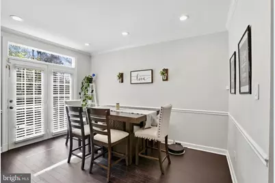 8176 Madrillon Court, Vienna, VA 22182 - Photo 9