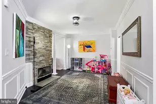 8176 Madrillon Ct, Vienna, VA 22182 - Photo 15