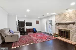 8176 Madrillon Ct, Vienna, VA 22182 - Photo 29