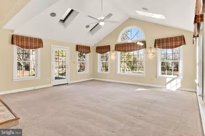 15470 Meherrin Drive, Centreville, VA 20120 - Photo 33