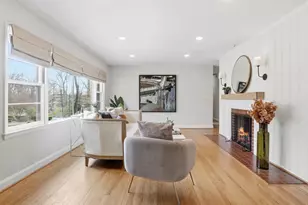 6424 Walters Woods Dr, Falls Church, VA 22044 - Photo 11