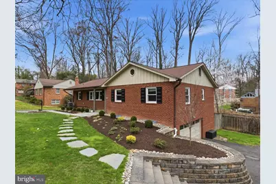 6424 Walters Woods Drive, Falls Church, VA 22044 - Photo 5