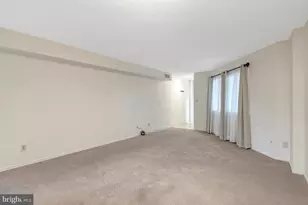 1951 Sagewood Ln, Reston, VA 20191 - Photo 5