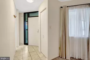 1951 Sagewood Ln, Reston, VA 20191 - Photo 3