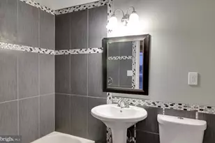 2623 Stenhouse Pl, Dunn Loring, VA 22027 - Photo 17